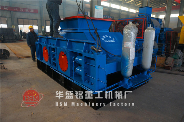 液壓對輥破碎機圖片